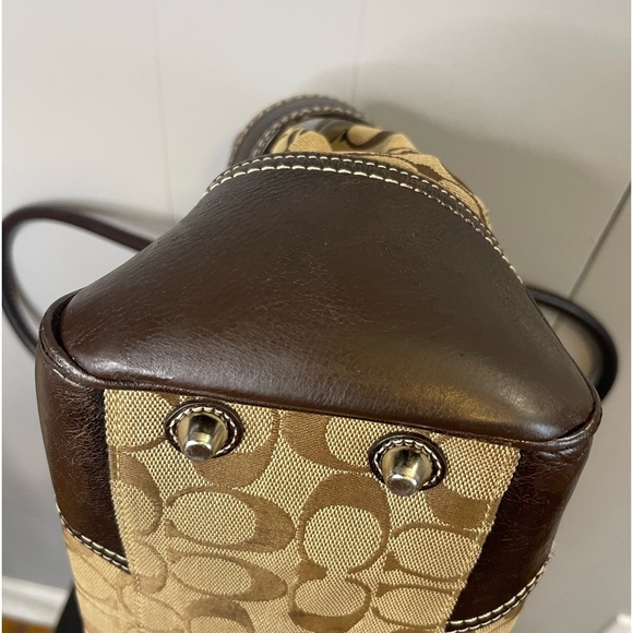 Coach Signature Hampton Carry All Tote/Shoulder Bag - Picture 4 of 7